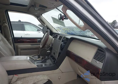 2003 Lincoln Navigator from USA, damaged, VIN 5LMFU28R63LJ30647